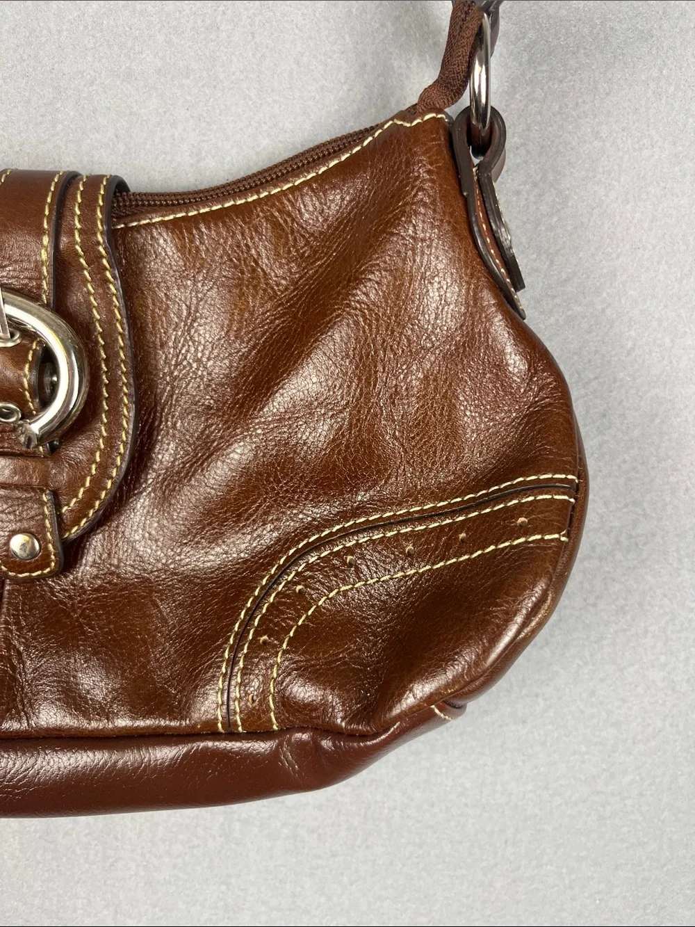 Wilson’s Leather Y2K baguette